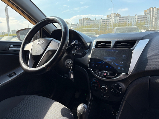 Hyundai Solaris Active, 2015 года, пробег 160426 км