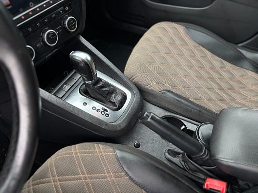 Volkswagen Jetta Comfortline, 2012 года, пробег 235500 км