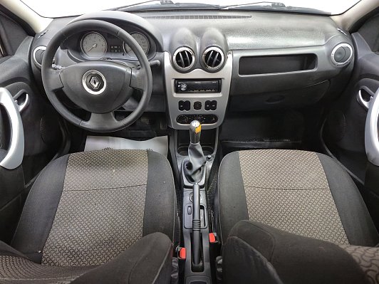 Renault Logan Prestige, 2014 года, пробег 174975 км