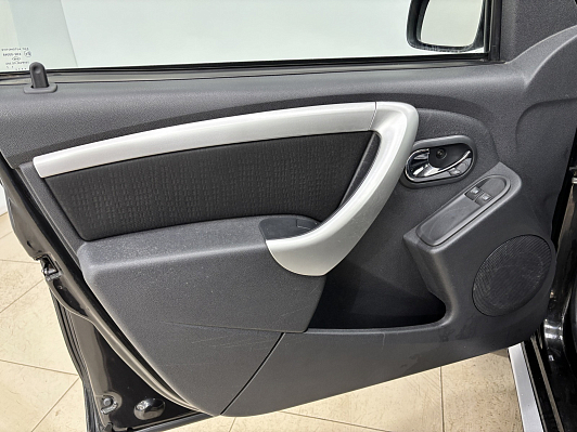 Nissan Terrano Elegance, 2017 года, пробег 104000 км