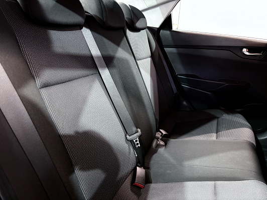 Hyundai Solaris Специальная Серия "10 лет" + Comfort, 2021 года, пробег 64726 км