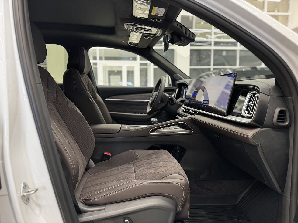 Geely Monjaro Full Moon (Xingyue L), белый