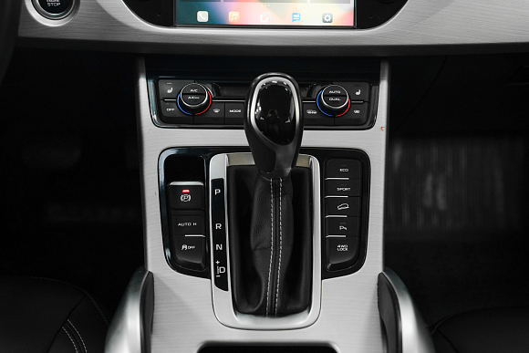 Geely Atlas Luxury, 2019 года, пробег 93000 км