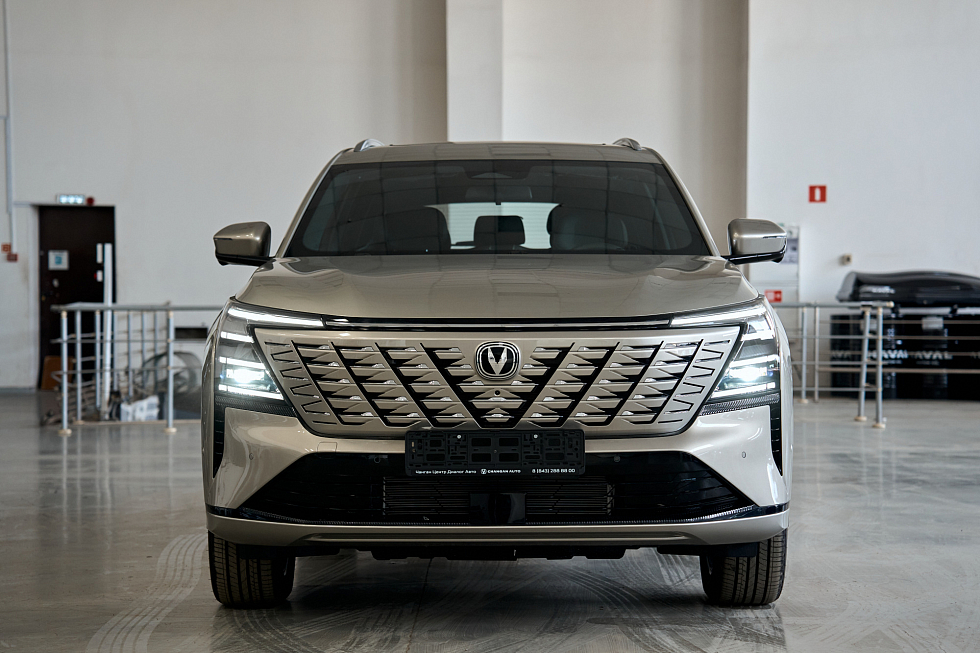 Changan CS75 Plus Люкс, белый