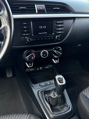 Kia Rio Luxe, 2017 года, пробег 103900 км