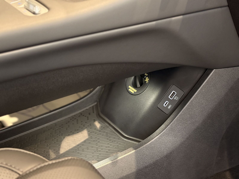 Omoda C7 Active, белый