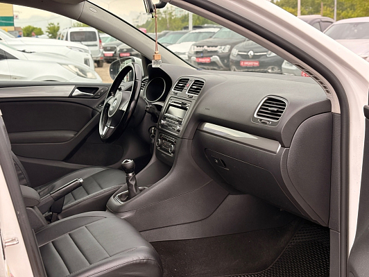 Volkswagen Golf, 2012 года, пробег 210179 км