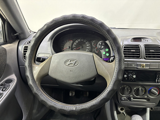 Hyundai Accent, 2002 года, пробег 336906 км