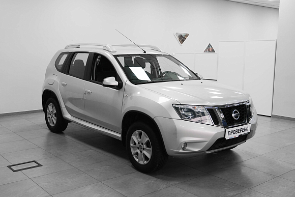Nissan Terrano Elegance, 2019 года, пробег 20000 км