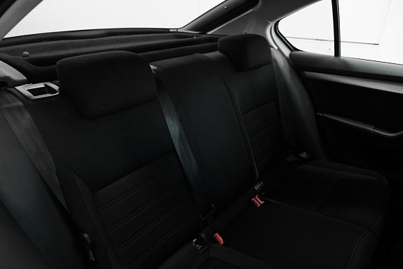 Skoda Octavia, 2018 года, пробег 200535 км