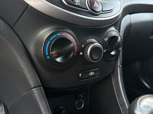 Hyundai Solaris Active, 2015 года, пробег 152708 км