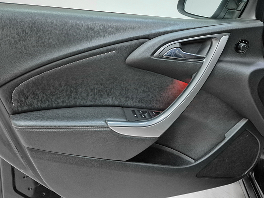 Opel Astra Cosmo, 2013 года, пробег 197000 км