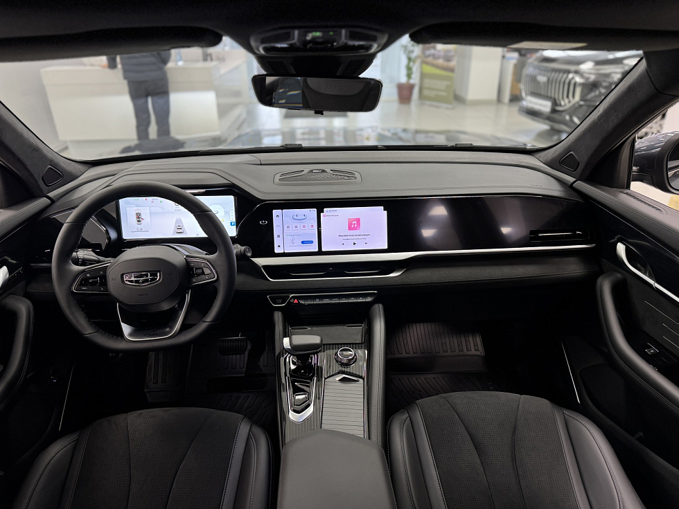 Geely Monjaro Luxury, серый