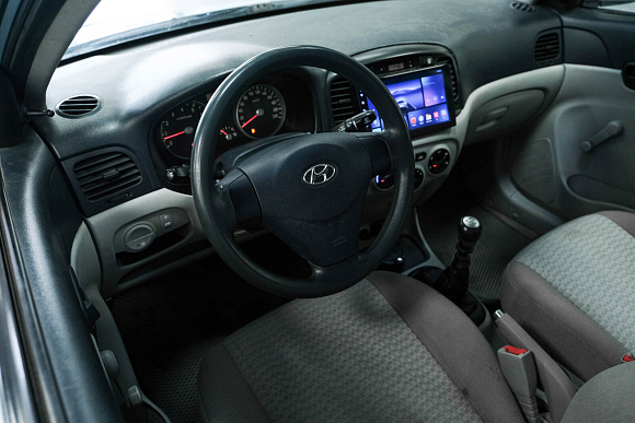 Hyundai Verna GL airbag-passenger BY001104E, 2008 года, пробег 176510 км