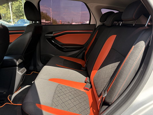 Lada (ВАЗ) Vesta Luxe Multimedia, 2019 года, пробег 98000 км