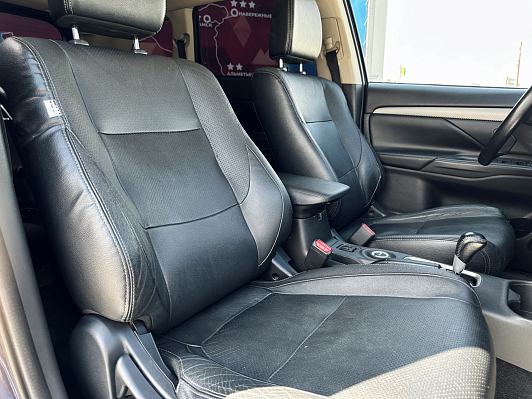 Mitsubishi Outlander Instyle, 2013 года, пробег 194000 км