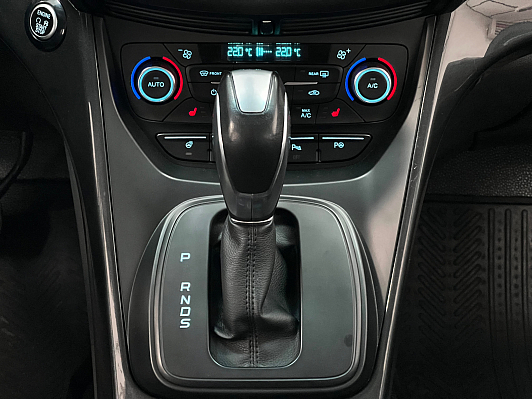 Ford Kuga, 2016 года, пробег 188300 км