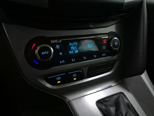 Ford Focus SYNC Edition, 2012 года, пробег 214280 км