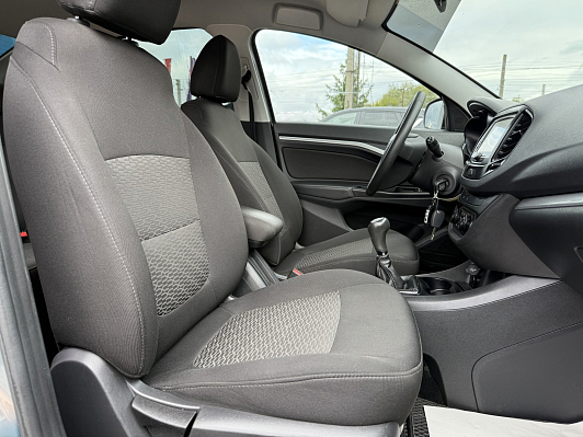 Lada (ВАЗ) Vesta Comfort Multimedia, 2018 года, пробег 106500 км