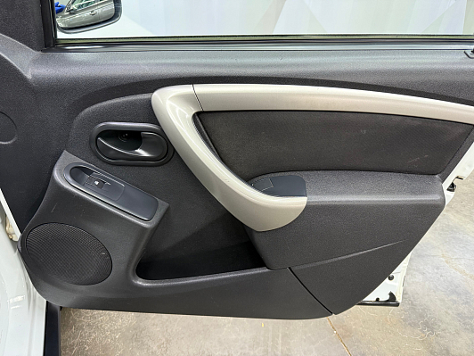 Renault Duster LE Adventure, 2014 года, пробег 272782 км