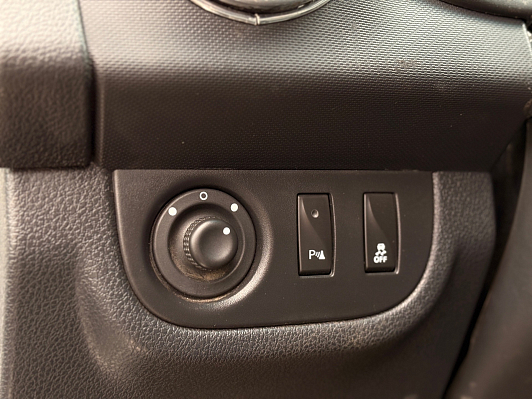 Renault Logan Life, 2020 года, пробег 156497 км
