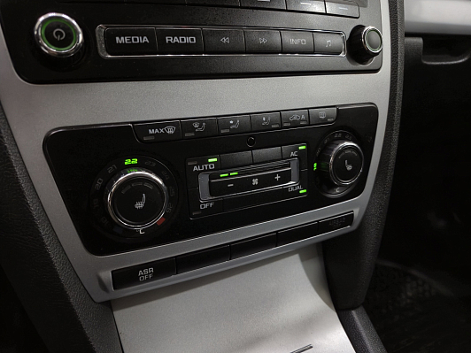 Skoda Octavia Ambition, 2011 года, пробег 219830 км