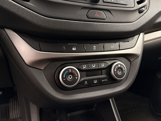 Lada (ВАЗ) Vesta Comfort Winter, 2021 года, пробег 90304 км