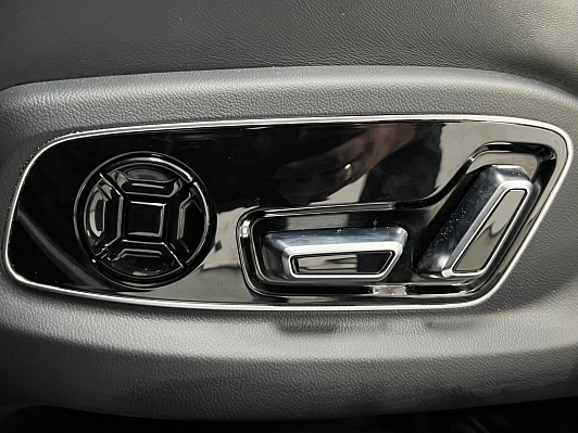 Audi A8 Business, 2018 года, пробег 240952 км