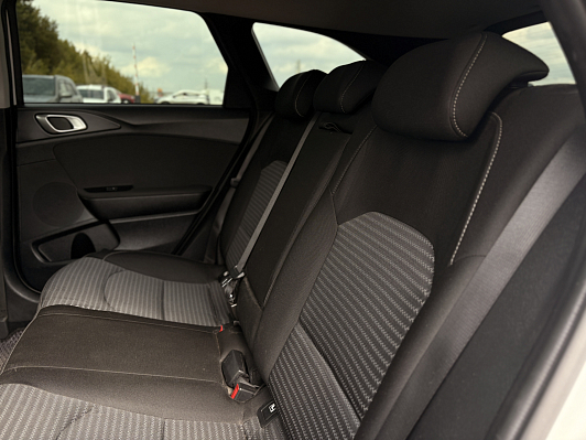 Kia Ceed Luxe, 2022 года, пробег 83397 км