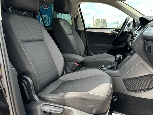 Volkswagen Tiguan Comfortline, 2017 года, пробег 128101 км