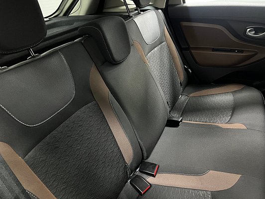 Lada (ВАЗ) XRAY Comfort, 2019 года, пробег 72619 км