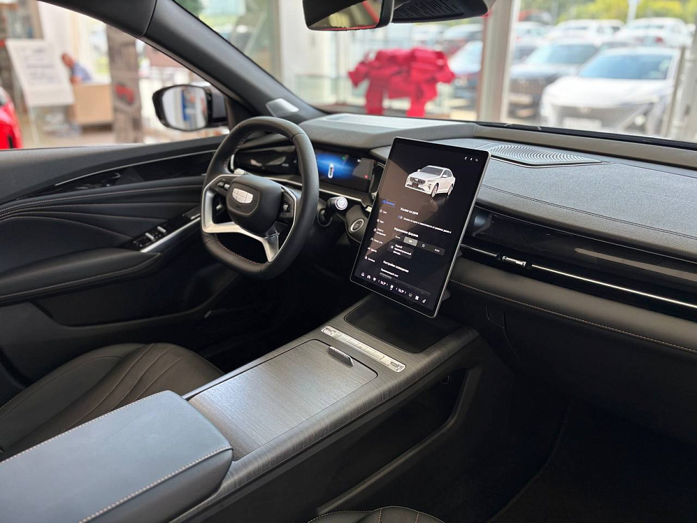 Geely Preface Flagship, фиолетовый