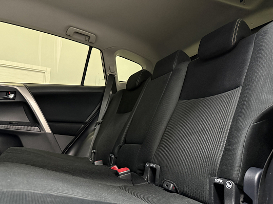 Toyota RAV4, 2013 года, пробег 121000 км