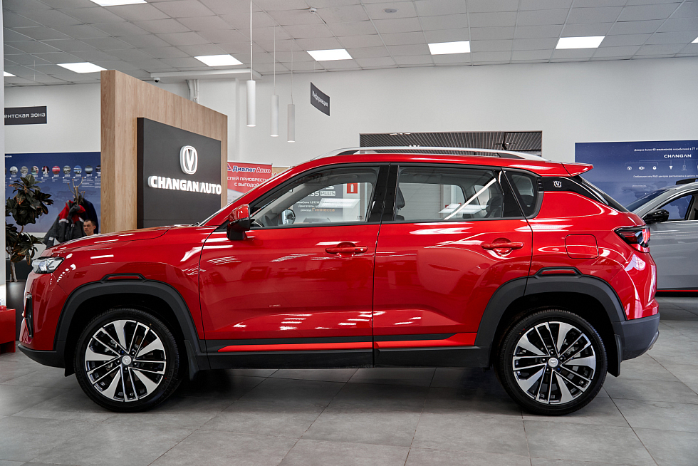 Changan CS35 Plus Tech, серебряный