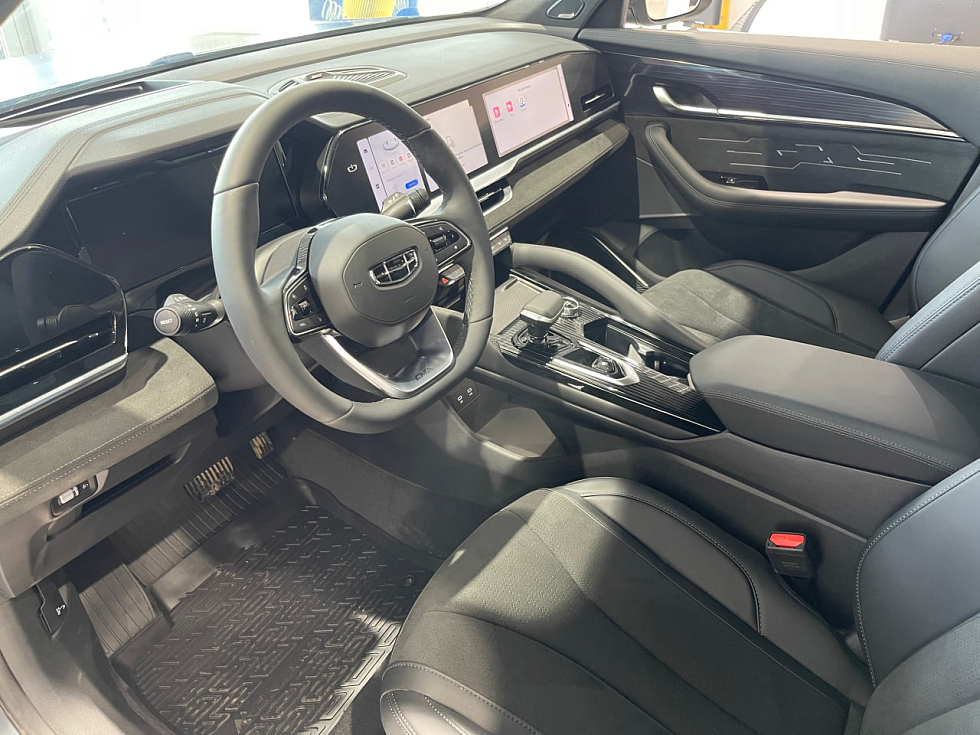 Geely Monjaro Exclusive, серый