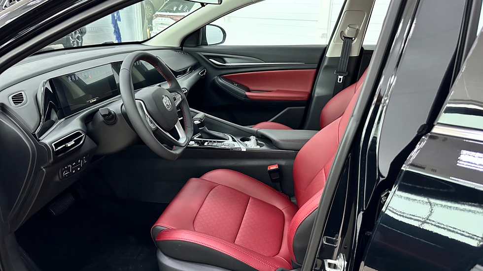 Changan Eado Plus Luxe, черный