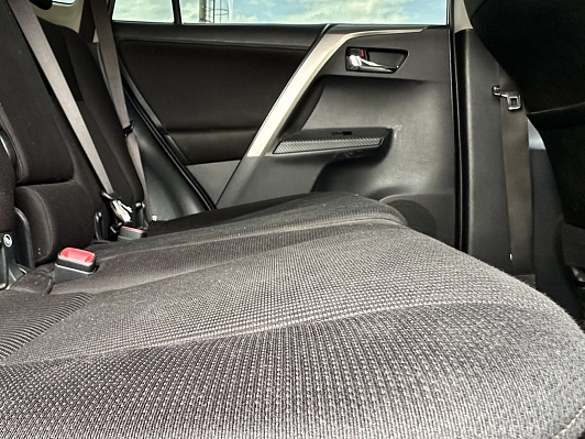 Toyota RAV4, 2013 года, пробег 108000 км
