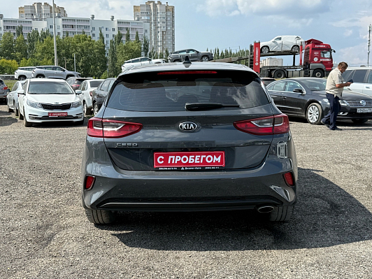 Kia Ceed Luxe, 2018 года, пробег 131153 км