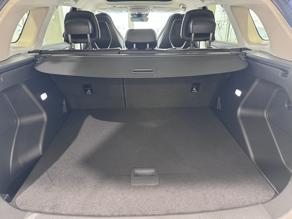 Hongqi HS3 Делюкс (Deluxe), зеленый