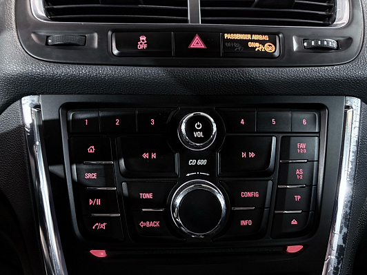 Opel Mokka Cosmo, 2014 года, пробег 140000 км