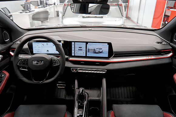 Geely Coolray Flagship, серый