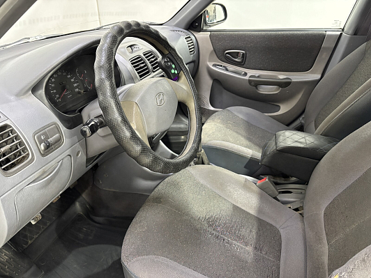 Hyundai Accent, 2002 года, пробег 336906 км