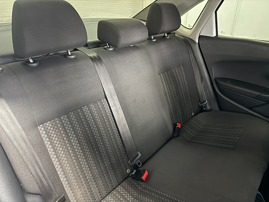 Volkswagen Polo Trendline, 2016 года, пробег 176000 км