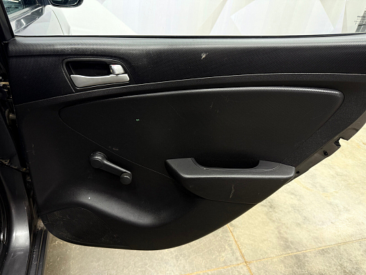 Hyundai Solaris Active, 2014 года, пробег 215176 км