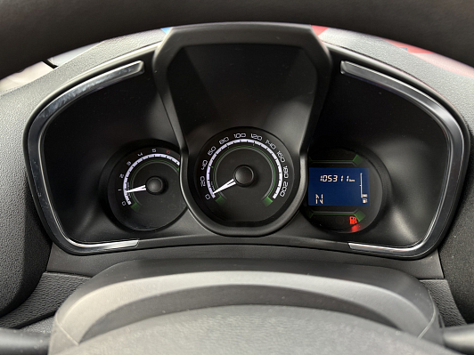 Lada (ВАЗ) XRAY Comfort, 2018 года, пробег 105283 км