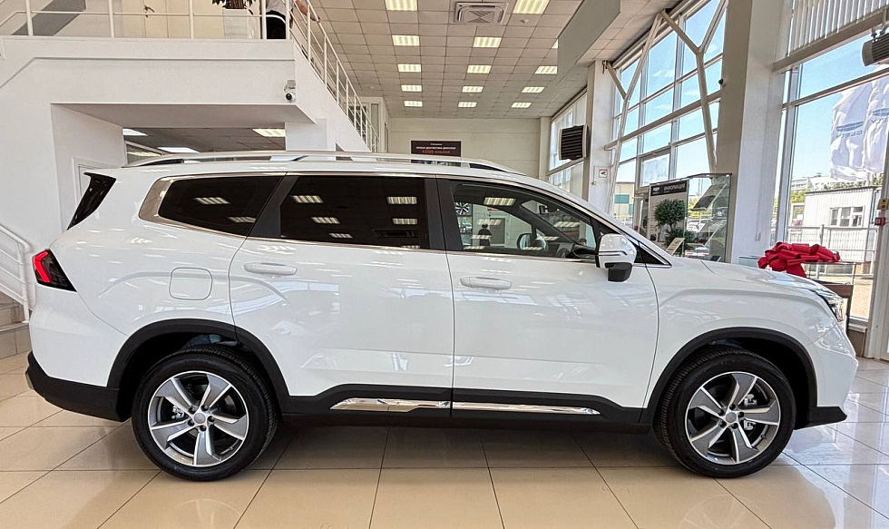 Geely Okavango Flagship, белый