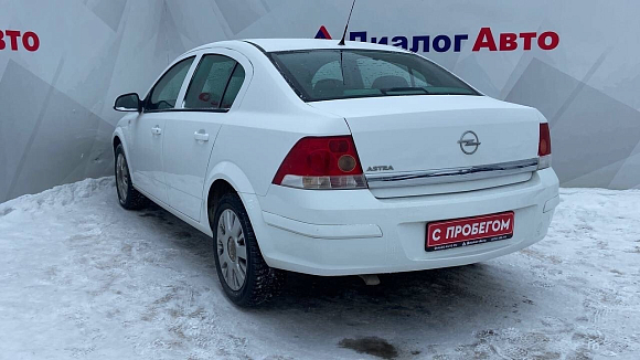 Opel Astra, 2012 года, пробег 140000 км