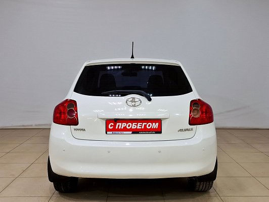 Toyota Auris, 2009 года, пробег 237715 км
