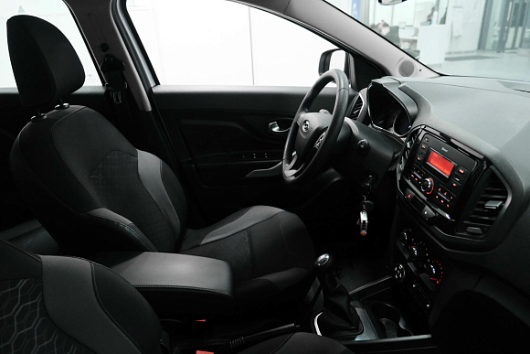 Lada (ВАЗ) XRAY Comfort, 2018 года, пробег 40000 км