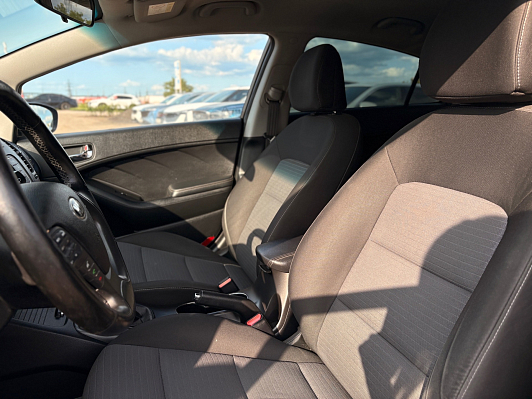 Kia Cerato Comfort, 2015 года, пробег 106580 км